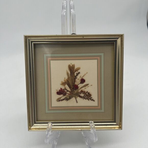 Vintage Reichlin Press Dried Flowers In Gold Frame - Picture 1 of 3
